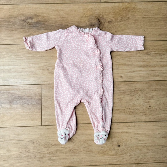 BABY GIRLS SPORTY AND COMFY FALL CLOTHING BUNDLE SIZE 3-6 MONTHS - Picture 7 of 7